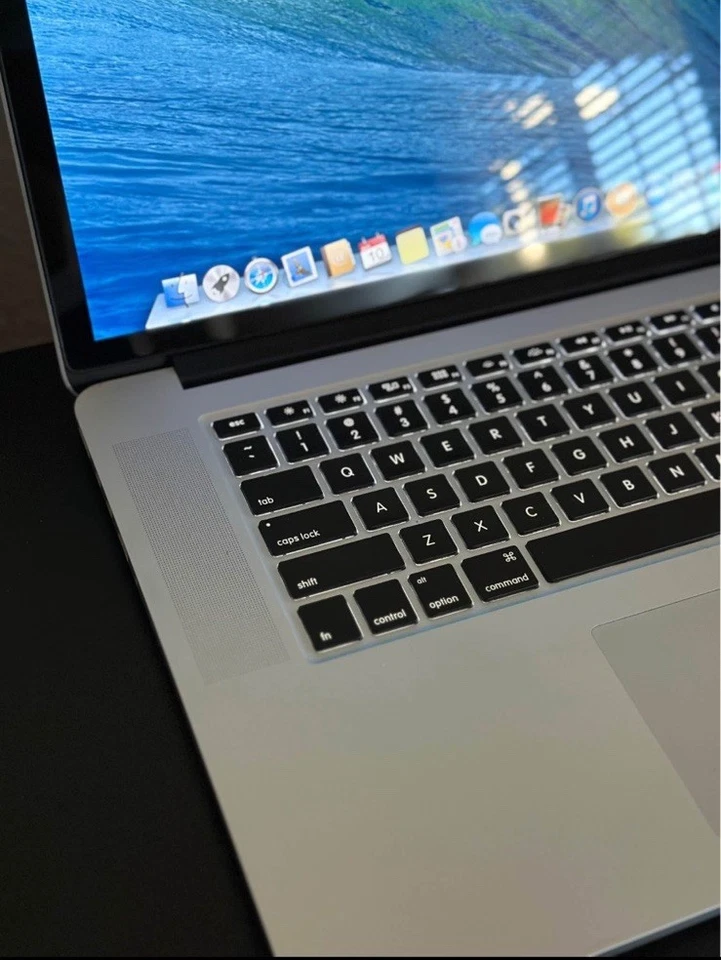Apple MacBook Pro 2013 15” 15 inch Retina Display Laptop Computer - Image 4 of 4