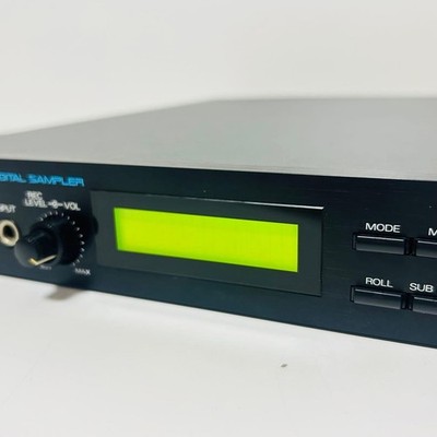 Roland S-330 DIGITAL SAMPLER System  No Disks Walking Tested from Japan