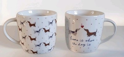 2 (ZWEI) SAINSBURY ''HOME IS WHERE THE DOG IS'' TASSEN DACKEL HUNDE SAMMLERSTÜCK.  