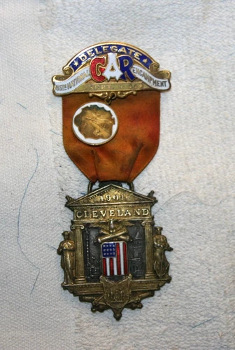 1901 Cleveland Ohio GAR Grand Medal 35th National Encampment Delegate Badge