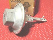 New 1959 Pontiac 8 Distributor Vacuum Chamber, Made in USA, 1116147