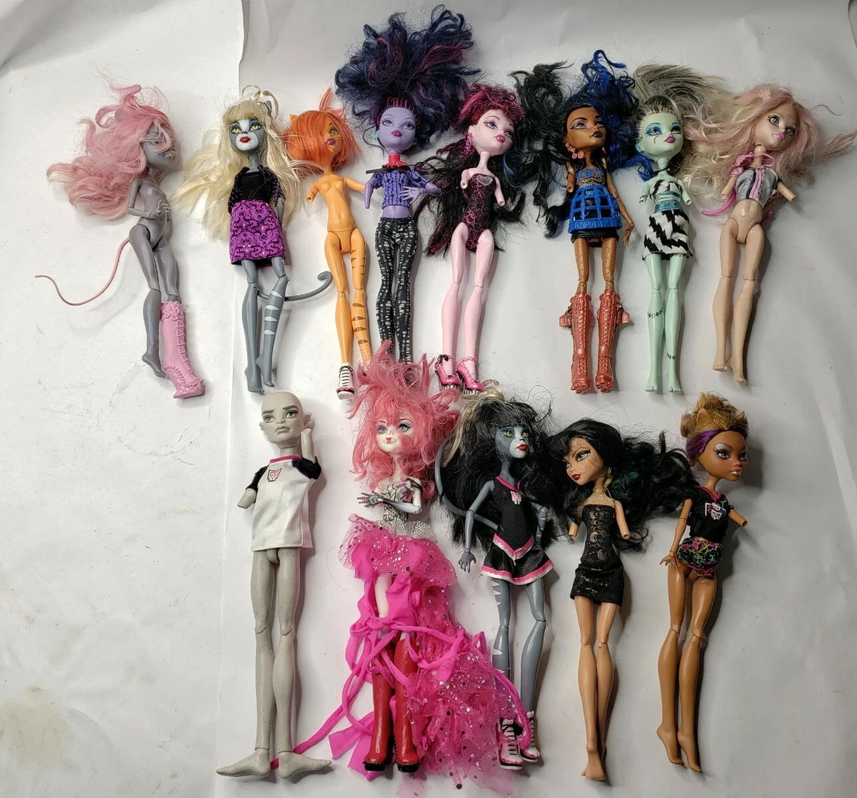 Monster High Lot of 13 Dolls