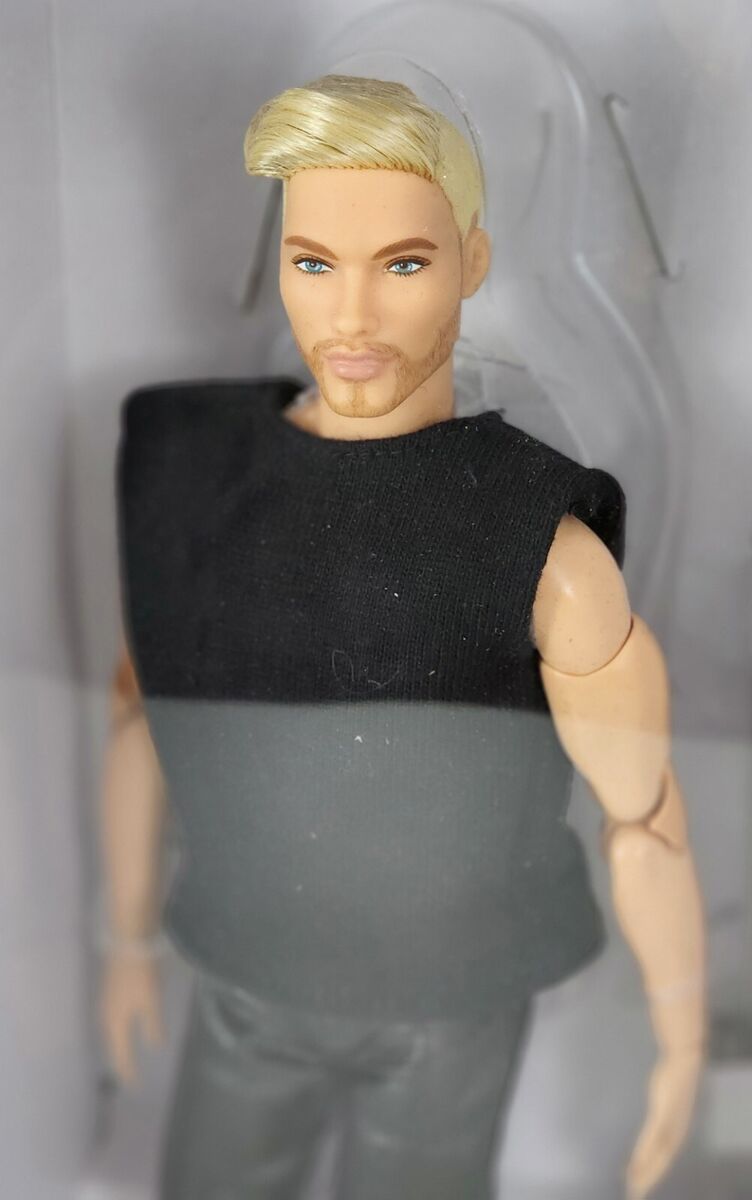 2020 Barbie Ken Signature Looks Model #5 Blonde Doll #GTD90 2020 Barbie Ken Signature Looks Model #5 Blonde Doll #GTD90