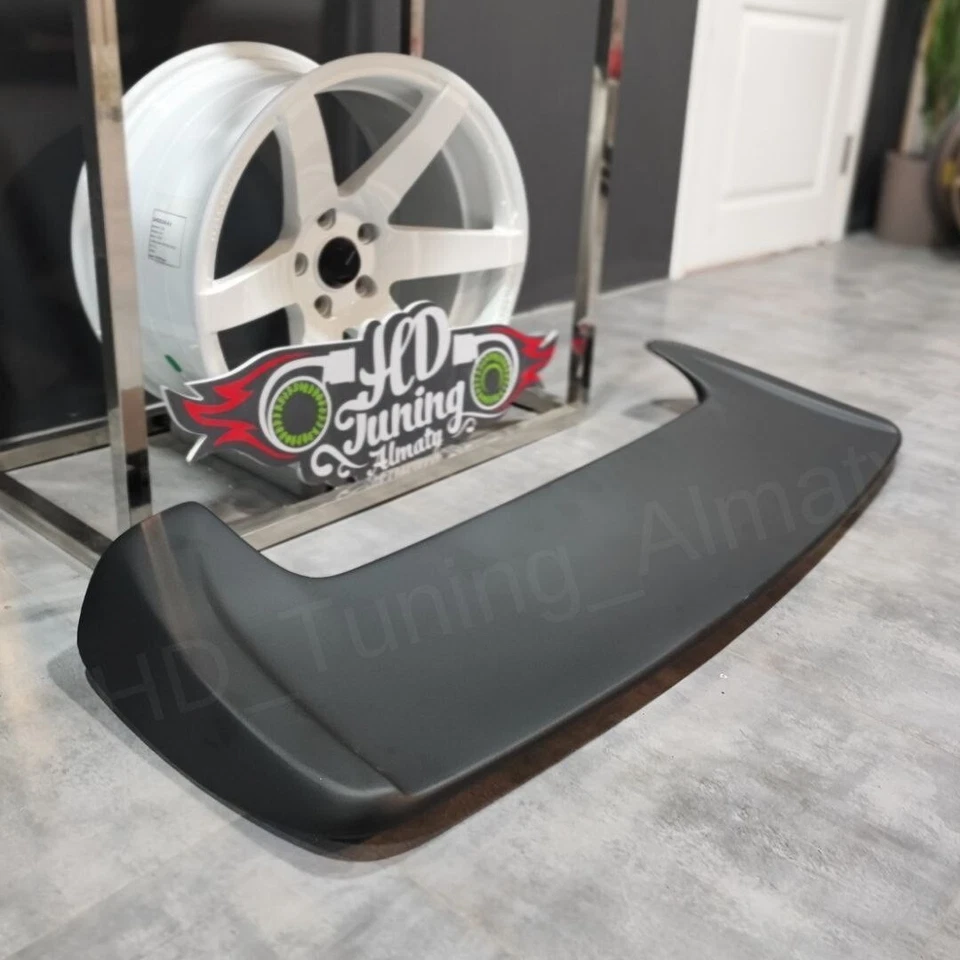 Spoiler Hipposleek para Subaru Legacy BG 1994-1998 Foto 2 de 4