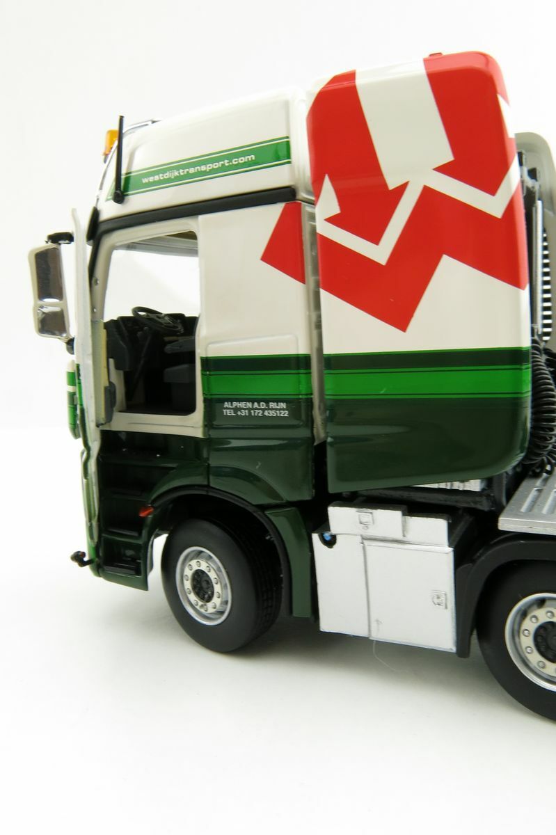 Mercedes-Benz Actros トラック 1/32スケール　非売品 KS-069-403-2__31126.1732145757