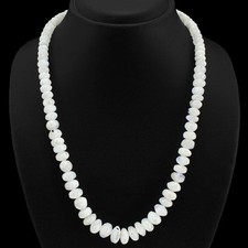 COLLAR CUENTAS REDONDAS PIEDRA LUNAR BLANCA NATURAL 320,00 CTS DEMANDADO POR LOS COMPRADORES (DG)