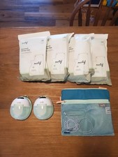 Motif Aura Glow Hands-Free Breast Pump, White/Green with 400 Milk Storage Bags