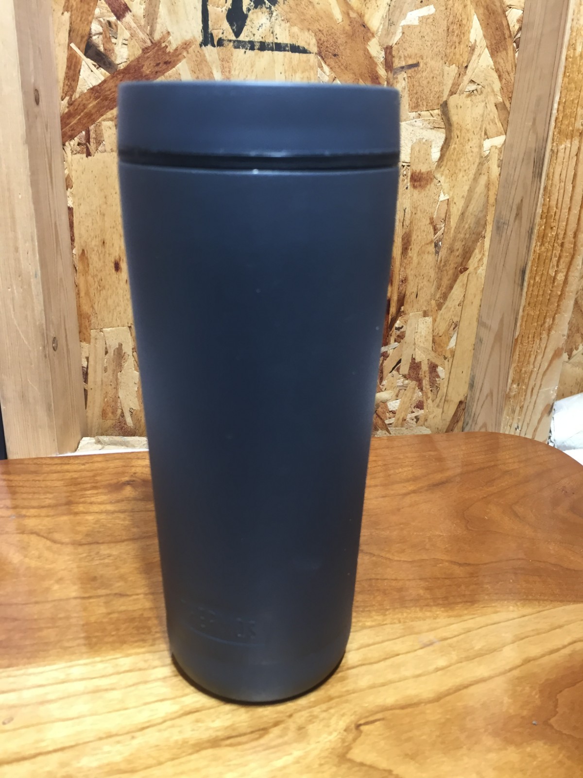 NEW Thermos Guardian 18-Ounce Stainless Steel Tumbler Vacuum Insulated Navy Blue