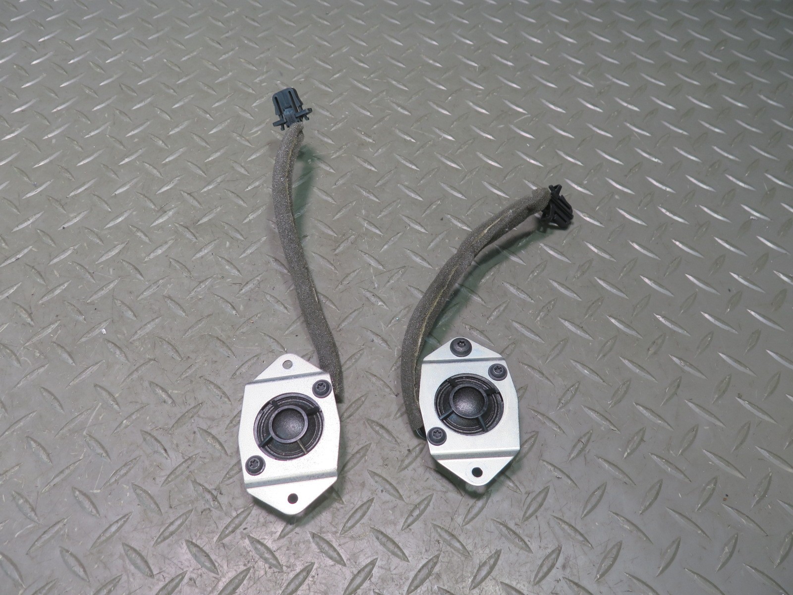 2006-2012 BENTLEY FLYING SPUR LEFT & RIGHT SIDE DOOR AUDIO TWEETER SPEAKER SET