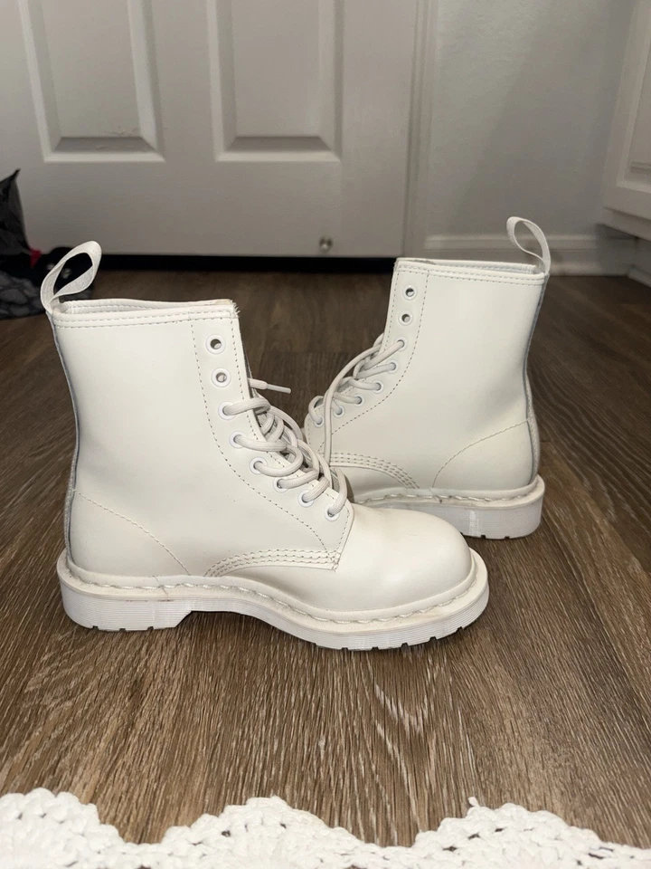 Женские белые кожаные боевые ботинки Dr. Doc Martens Luana AW004 размер 7 - Изображение 3 из 4