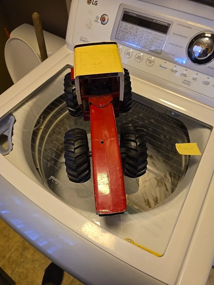 Tractor diecast ERTL International Harvester IH 3588 2+2 escala 1/16 Foto 2 de 3