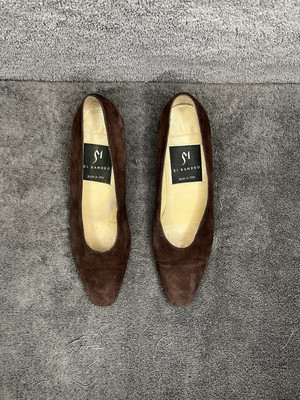 Di Sandro Black Suede Pumps Size 7 B. Rippled Heels Gold Trim.