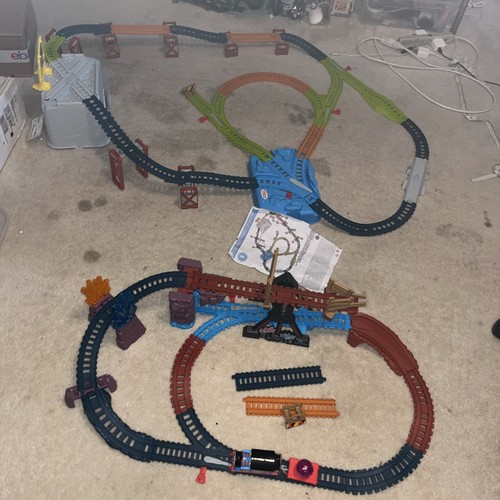 2 Thomas & Friends Toy Train Tracks Set, Connect & Build One Size, Multicolor !!