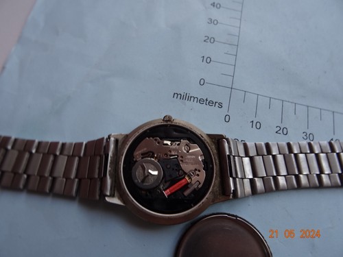 Vintage alte Uhr DEUTSCHLAND UHRWERK MECHANISMUS QUARTZ JUNGHANS SOLAR 1 - Bild 16 von 18