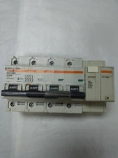 MAGNETOTHERMAL + DIFFERENTIAL MERLIN GUERIN NC125H 4P/125A 300mA