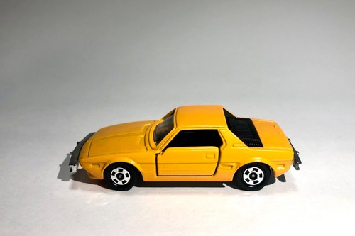 RARE TOMICA F28 Blue Box FIAT XI/9 Scale 1/59 1977 Made in JAPAN - Picture 4 of 18