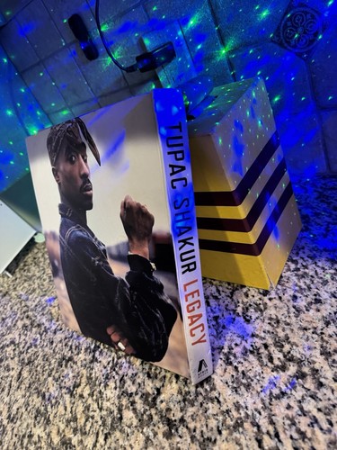 Tupac Shakur Legacy Book 100% - Missing Outer Cover - Picture 3 of 4