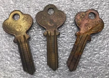 1016-N  KEY BLANK Vintage Key ILCO Independent Lock Co   Fitchburg Massachusetts
