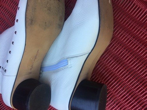 REBECCA MINKOFF BELLISSIMI STIVALETTI BIANCHI IN PELLE DI CIOTTOLI BORCHIATI CON ZIP MISURA 11M USATI IN OTTIME CONDIZIONI - Foto 5 di 9