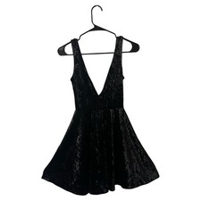Whimsical Goth Lulus Black Velvet Mini Dress XS Sleeveless Deep V-Neck