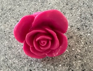 Vintage pink rose flower ring opens to solid perfume inside, size 6