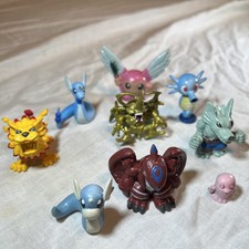 Digimon mini figures Lot of 9 1998 00 H-T Bandai 1”- 1.5” tall Digital Monsters