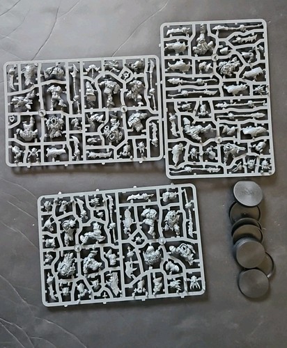 Warhammer Age Of Sigmar Orruk Ardboyz On Sprues Orruk Warclans