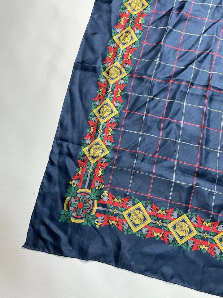 Bufanda de seda con monograma vintage de diseñador de foulard Burberrys para mujer Foto 2 de 4