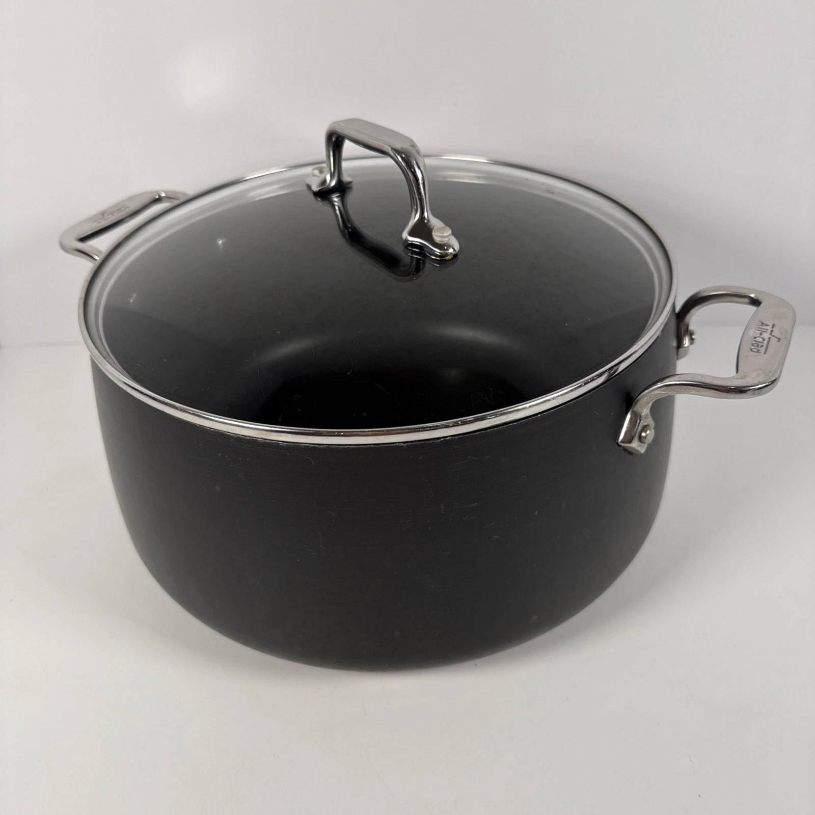 All-Clad HA1 Hard Anodized Stockpot Soup Dutch 8 Quart Induction Oven Safe w/Lid
Opens in a new wind