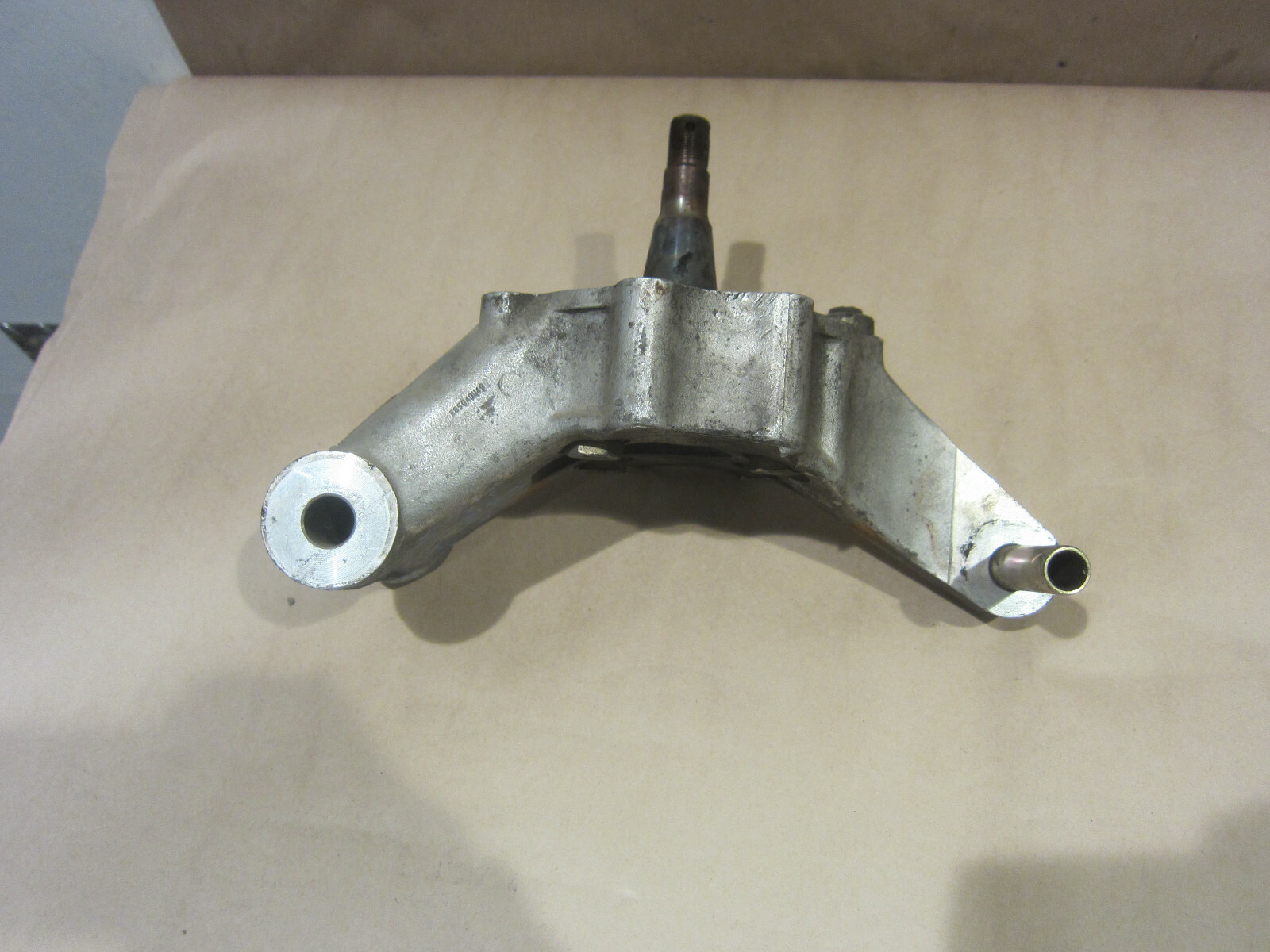 Lotus Elan 1991 - LH Rear Spindle / Stub