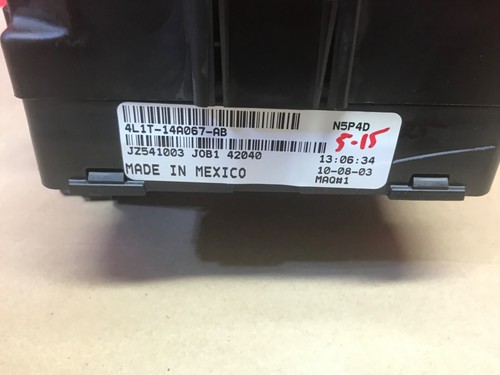 03-06 Expedition Navigator Fuse Relay Box Power Distribution Unit 4L1T-14A067-AB - Picture 6 of 7