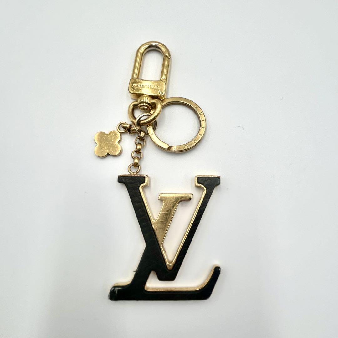 LOUIS VUITTON キーホルダー M63080 LOUIS VUITTON Porte Cles Capucines Key Ring Bag Charm