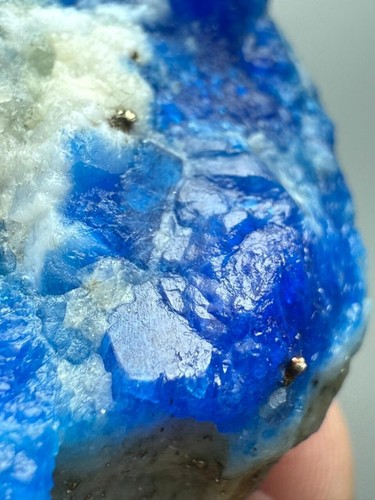 537 Carat Top quality Blue Hauyne | Hayune Crystal Fram Badakhshan Afghanistan. - Picture 15 of 16