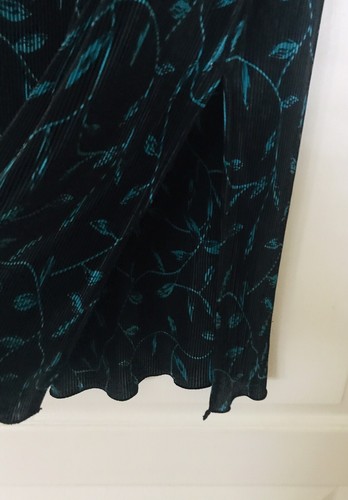 Choices Green Black Accordion Pleats Elastic Waist Pencil Skirt Size Medium - Picture 5 of 9