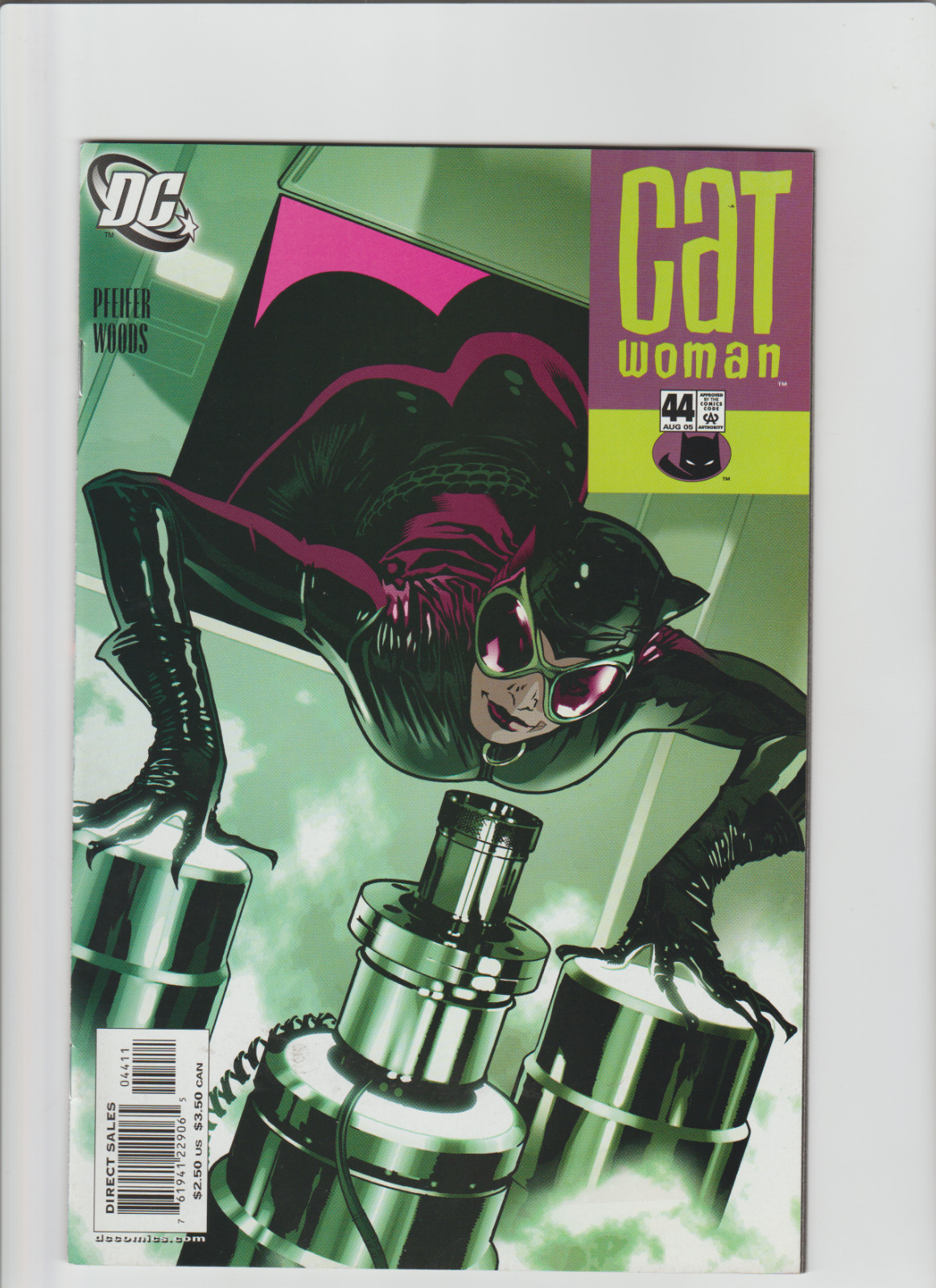 CATWOMAN #44 (2005) CLASSIC ADAM HUGHES COVER "FIRST" IN SERIES- CAT BURGLAR