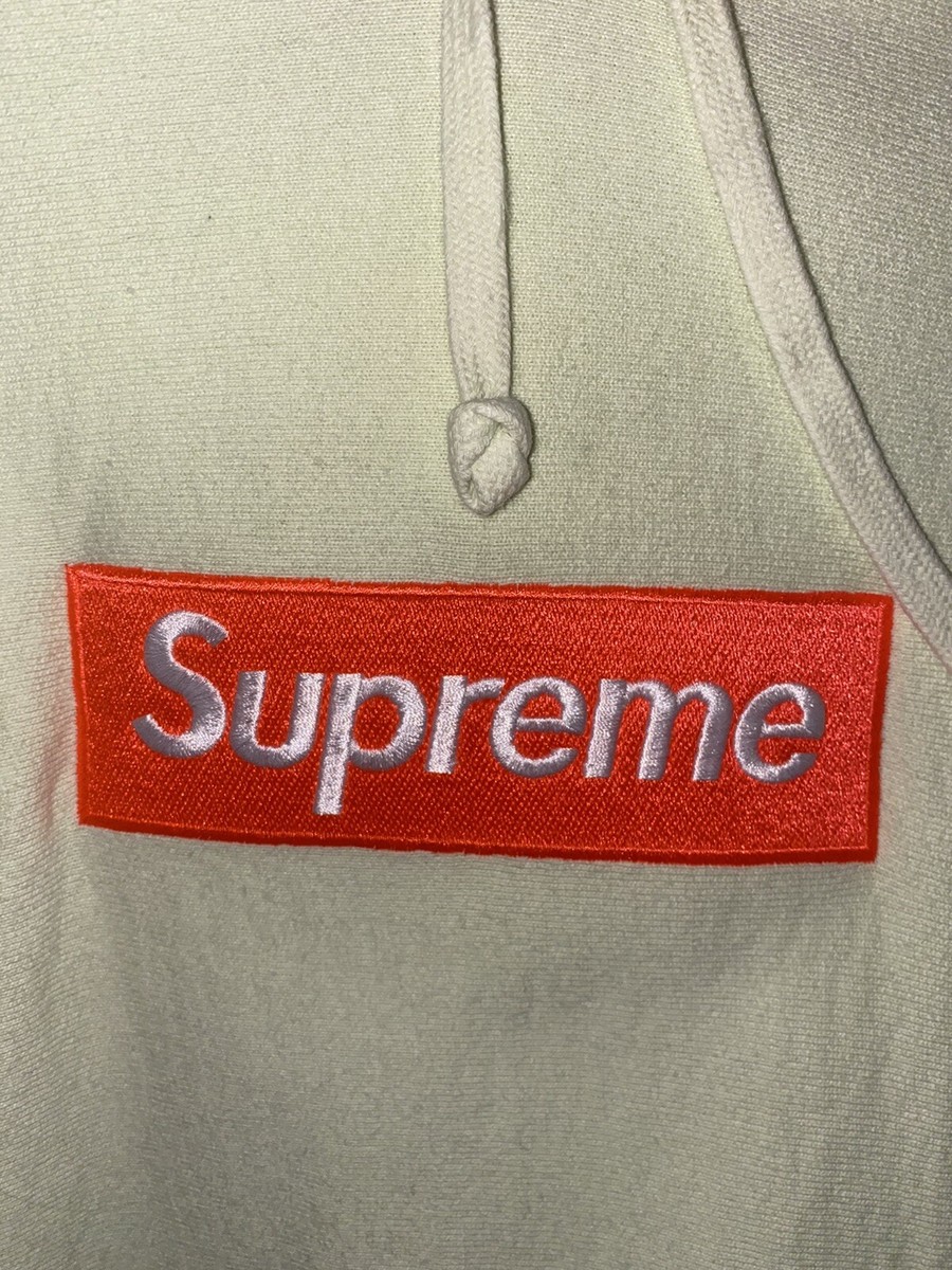 Supreme Box Logo Hoodie Pale Lime FW17 - Size Medium | eBay Supreme Box Logo Hoodie Pale Lime FW17 - Size Medium | eBay