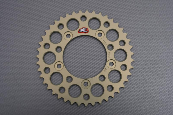 Pignon 38 dents pas 520 Renthal pour améliorer la relance moteur de votre Ducati 749