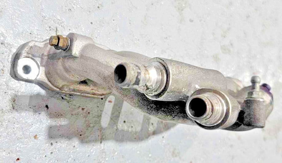 12614072 10-13 Chevrolet Corvette ZR1 Front Intercooler Supercharger Manifold