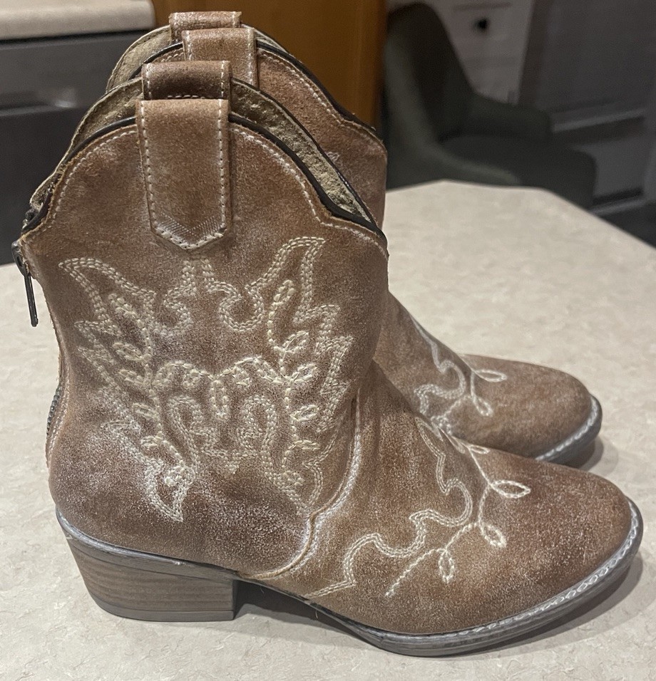 Circle G Leather Ankle Boots Handcrafted Brown Zip Women’s Size 6 Western
