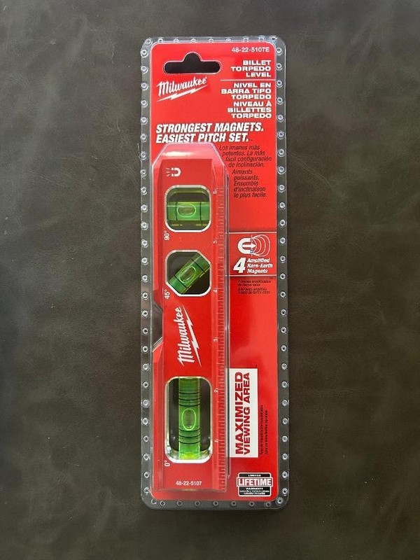 Milwaukee 48-22-5107E Compact Billet Torpedo Level