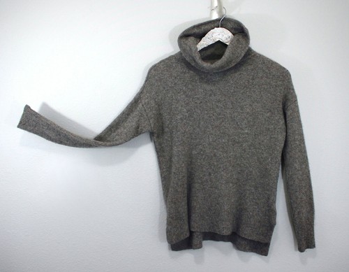 Taupe Brown Wool Hi-Lo Turtleneck Sweater MEDIUM New w/o Tags Nanette Lepore CFC