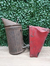 Honey Bee Keeper Tin Bellows Hive Smoker Rustic Farmhouse Cabin Decor Antique 