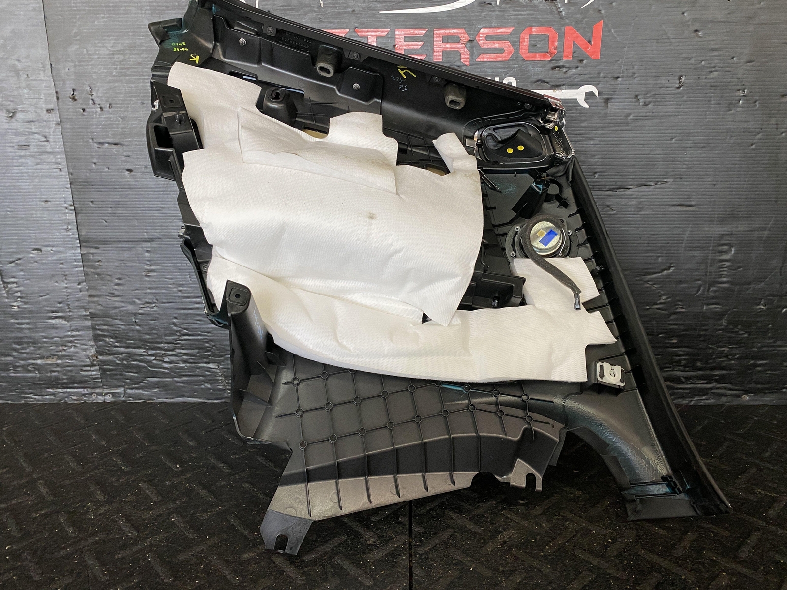 12-18 BENTLEY CONTINENTAL GT REAR RIGHT PASSENGER QUARTER PANEL COVER TRIM