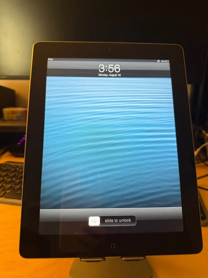 Raro iPad 2 con iOS 6, 32 GB, juegos/canciones/galería de fotos de nostalgia Foto 2 de 4