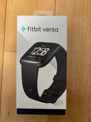 Fitbit Versa 1 Smart Watch Fitness Activity Tracker with S & L Sizes Band US