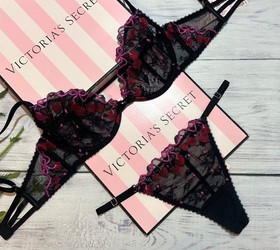 Victoria&rsquo;s Secret Bra Cherry Pop Embroidery Unlined Demi Brazilian Set Black