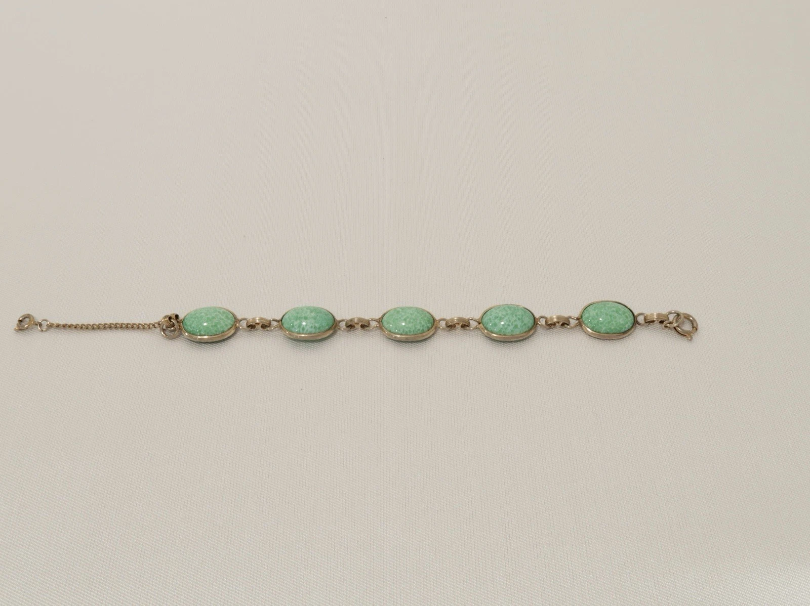 Green Jade Marbled Art Glass Oval Link Layering Vintage Bracelet Jewelry Br06