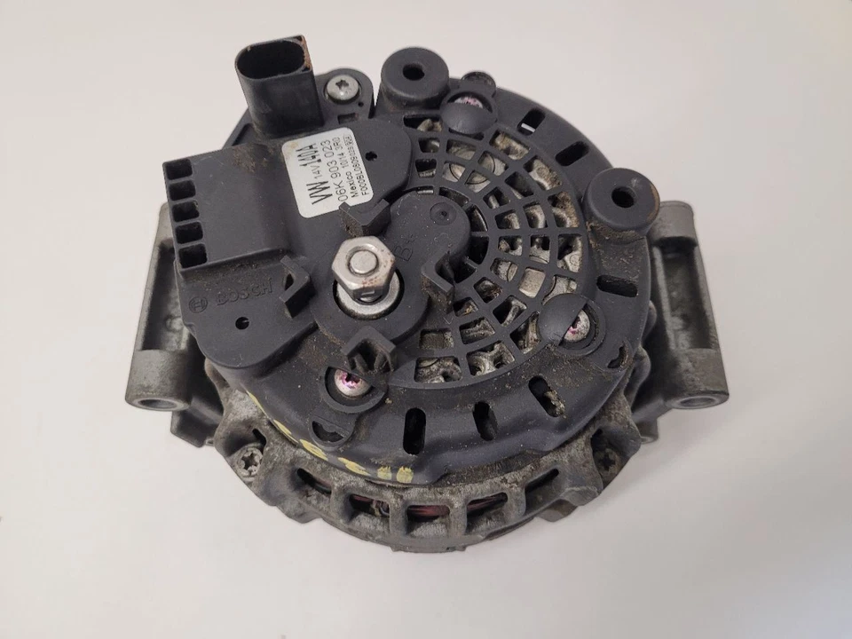 Alternador VOLKSWAGEN BEETLE 13-17 Bosch Fabricante 140 Amp 06K903023 Foto 2 de 4