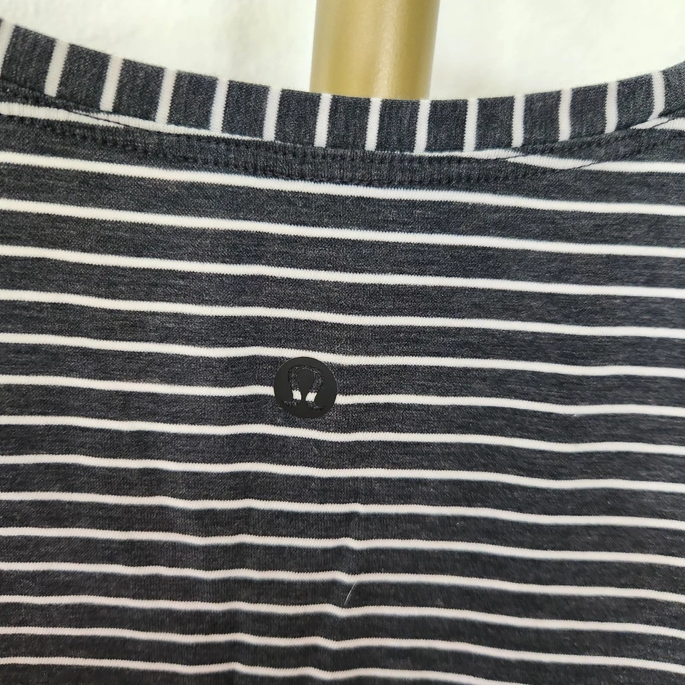 Camiseta Lululemon Esmeralda Manga Larga Rayas Mujer Talla 12 Jaspeada Negra Blanca Foto 4 de 4