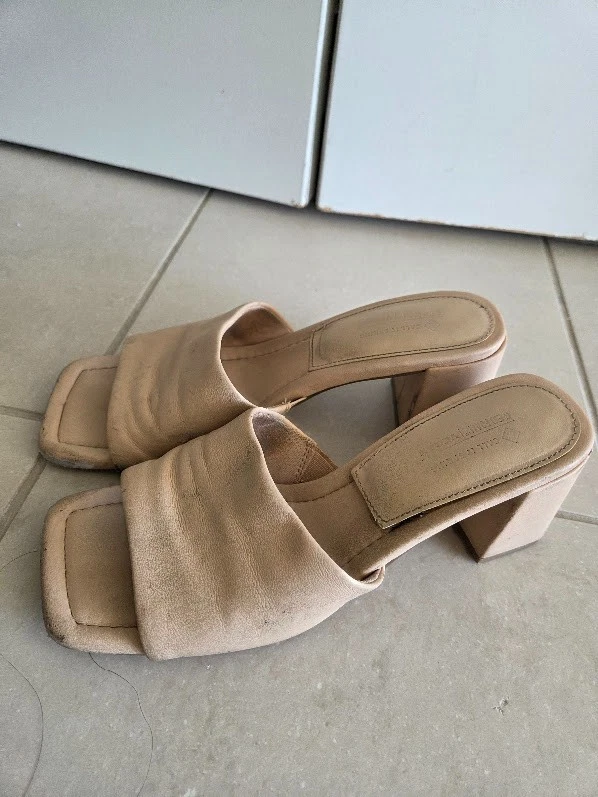 Worn Womens Heels Size 6.5 - Image 4 of 4